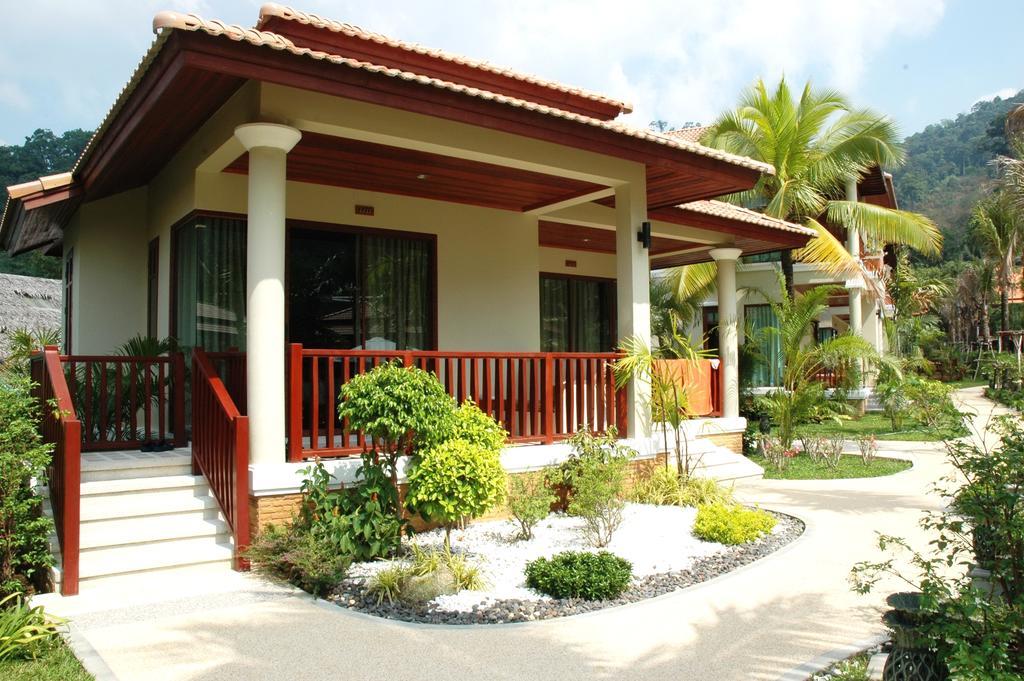 Khaolak Bayfront Resort Takuapa Экстерьер фото