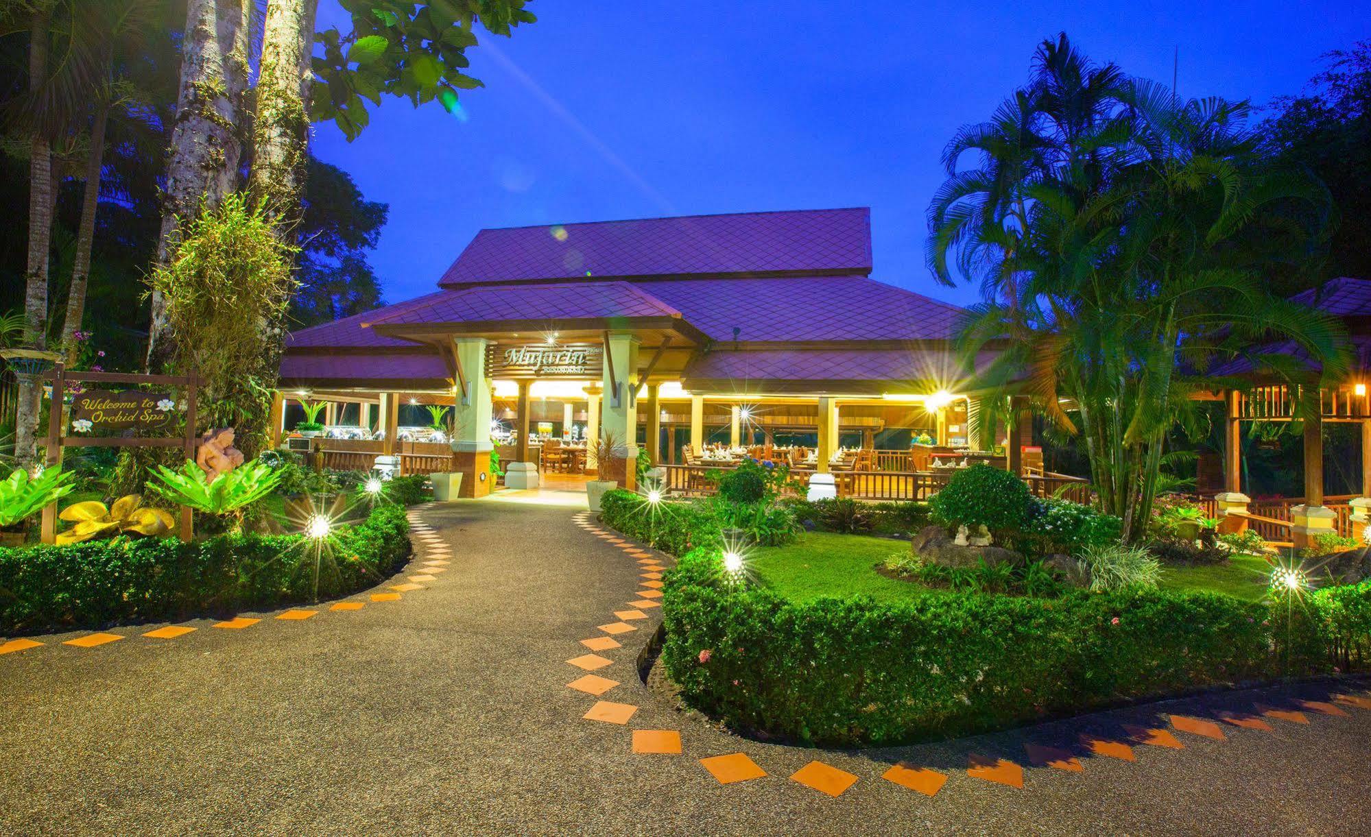 Khaolak Bayfront Resort Takuapa Экстерьер фото