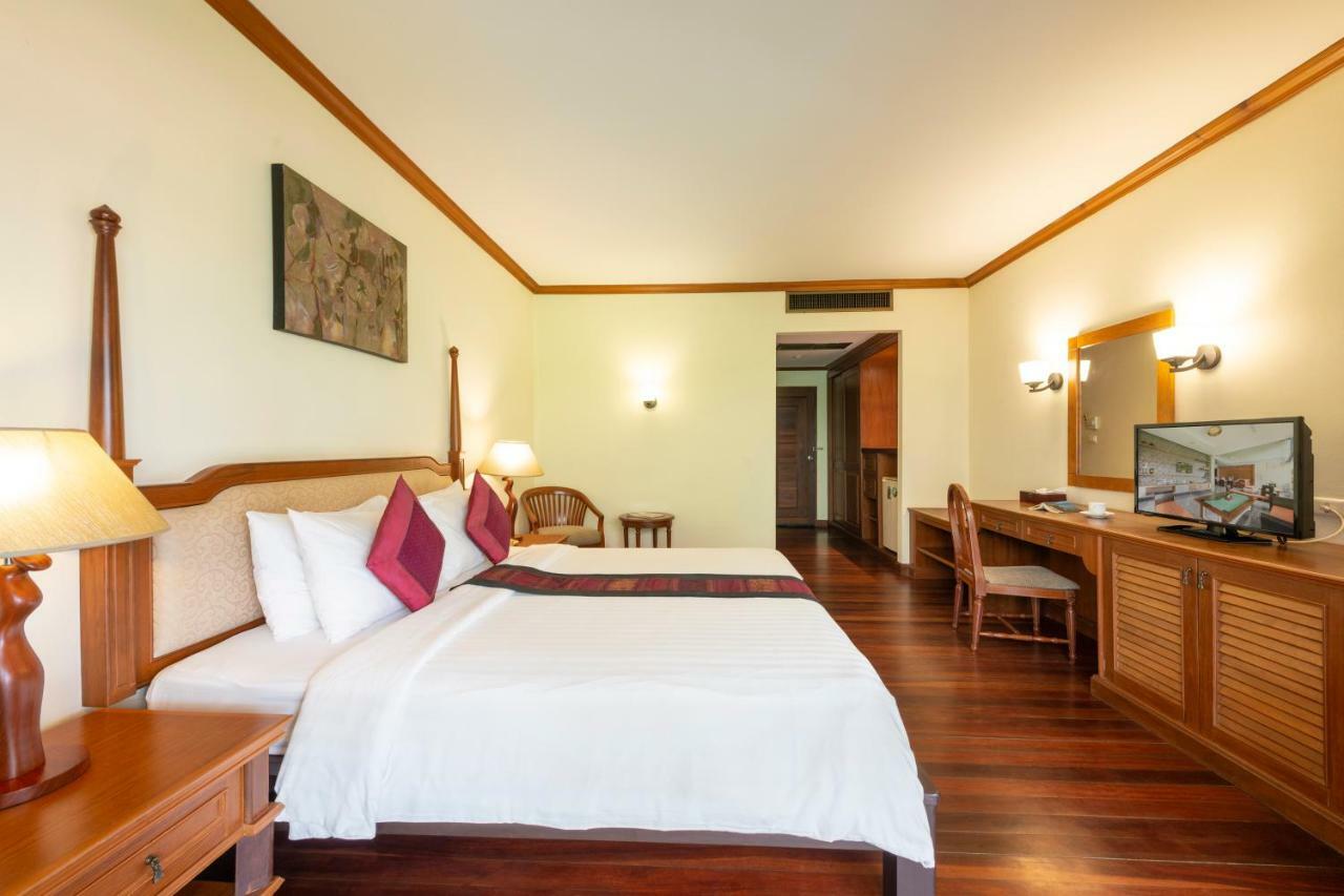Khaolak Bayfront Resort Takuapa Экстерьер фото